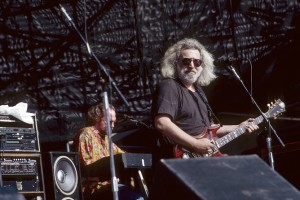 Jerry Garcia (right) and keyboardist Vince Welnick perform at the Los Angeles Coliseum on June 1, 1991. Photo by Herb Greene from the Grateful Dead Archive at UC Santa Cruz. Used with the gracious permission of the photographer. 
