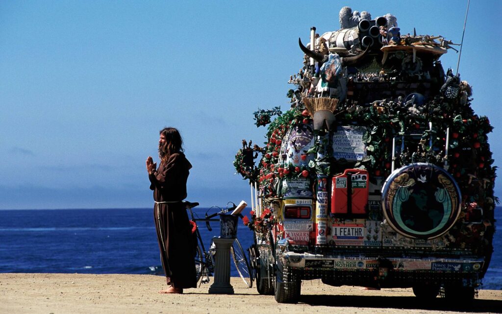 header_NEW-AGE-TRAVELLER-WITH-VAN