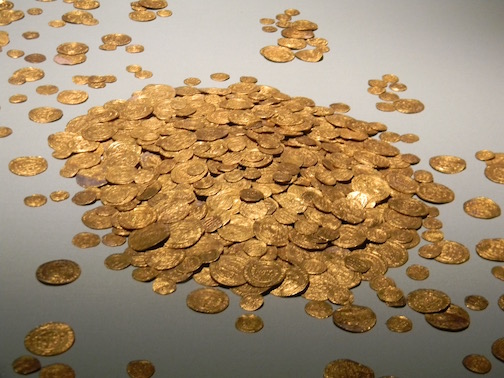 A cache of medieval-era gold coins unearthed near Jerusalem.